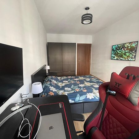 Cozy Apartment With Free Parking Cluj-Napoca Exterior foto
