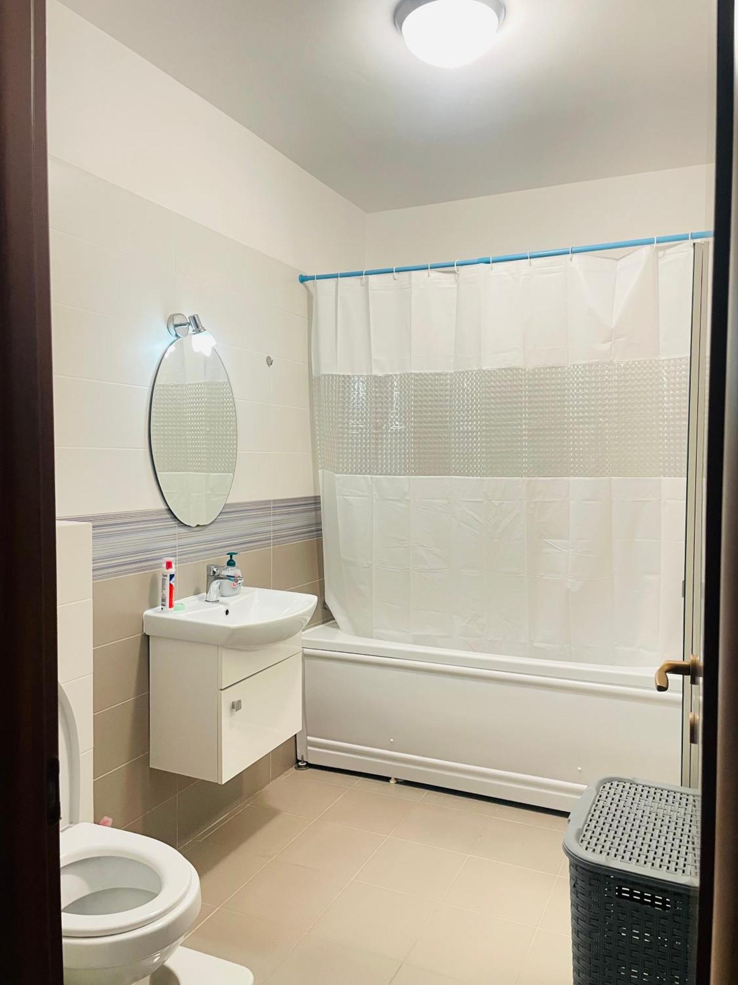 Cozy Apartment With Free Parking Cluj-Napoca Exterior foto
