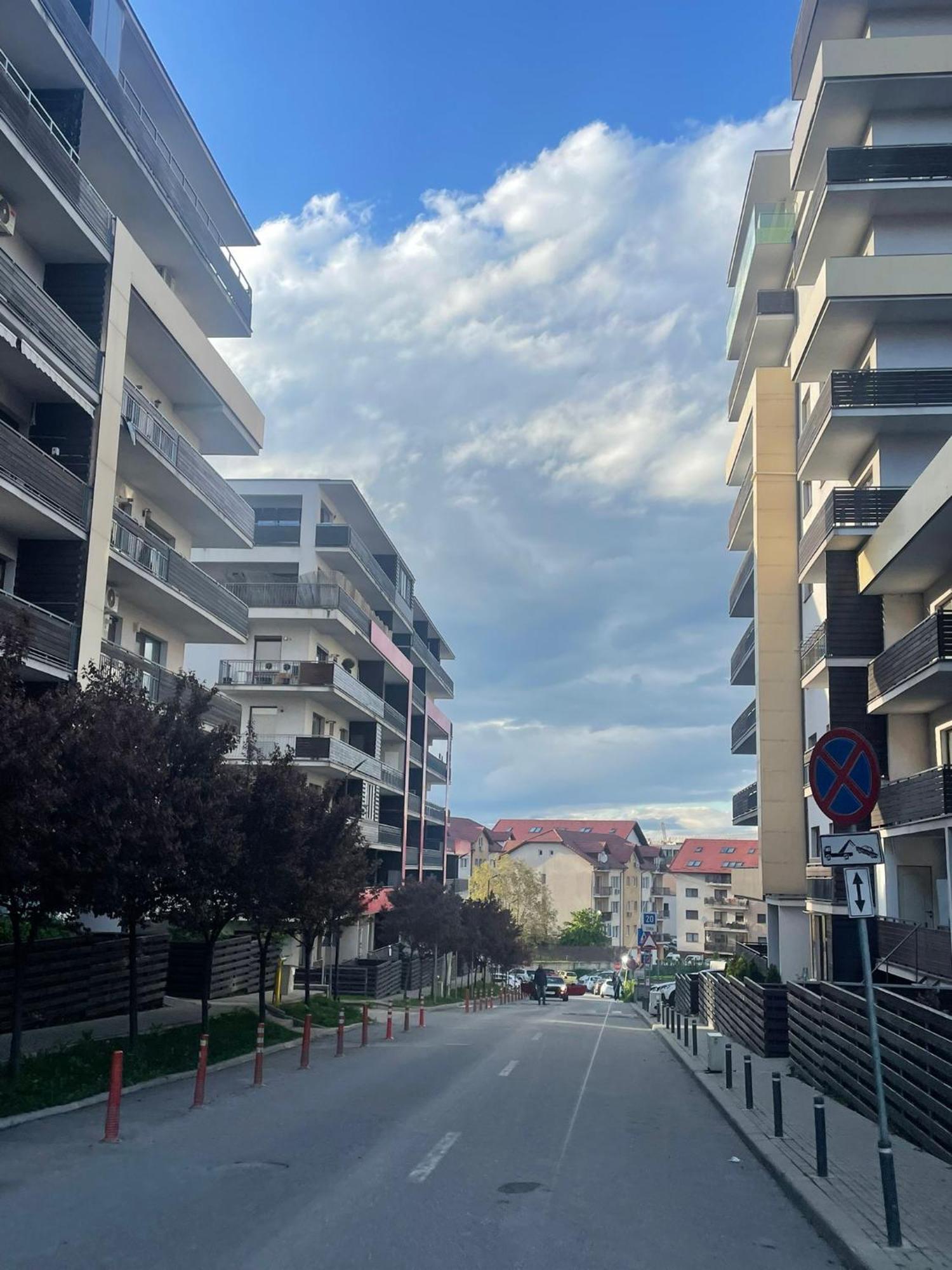 Cozy Apartment With Free Parking Cluj-Napoca Exterior foto