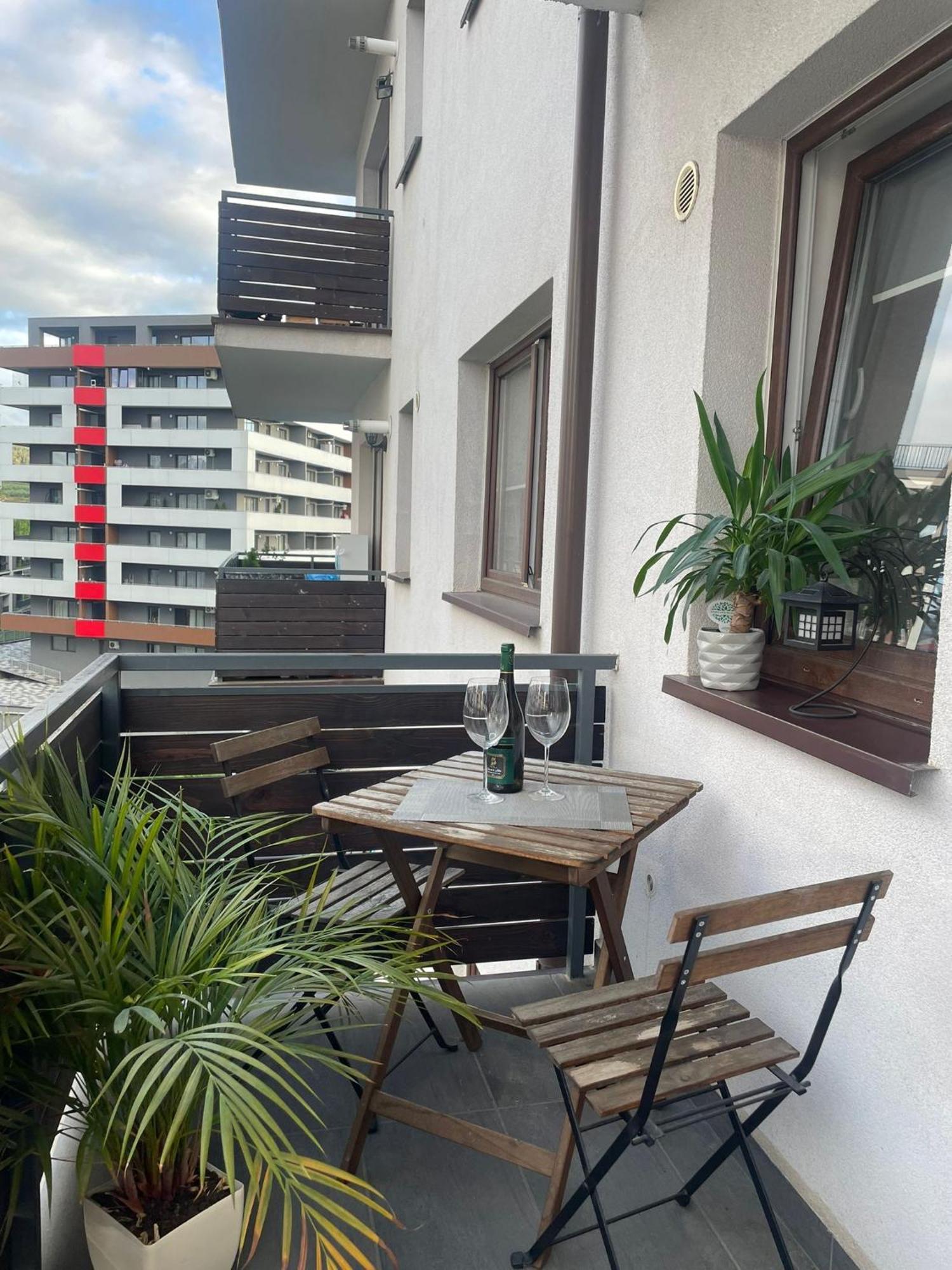 Cozy Apartment With Free Parking Cluj-Napoca Exterior foto